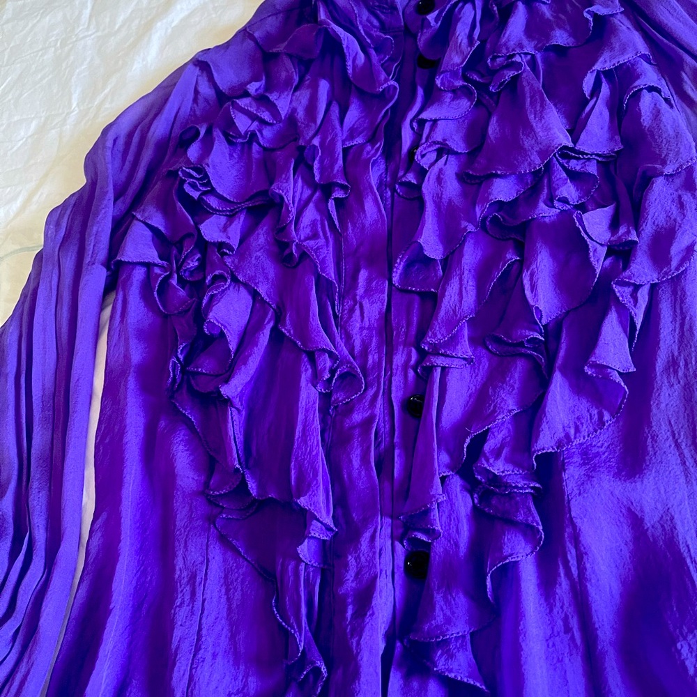 Dolce& Gabbana silk ruffle blouse long sleeve